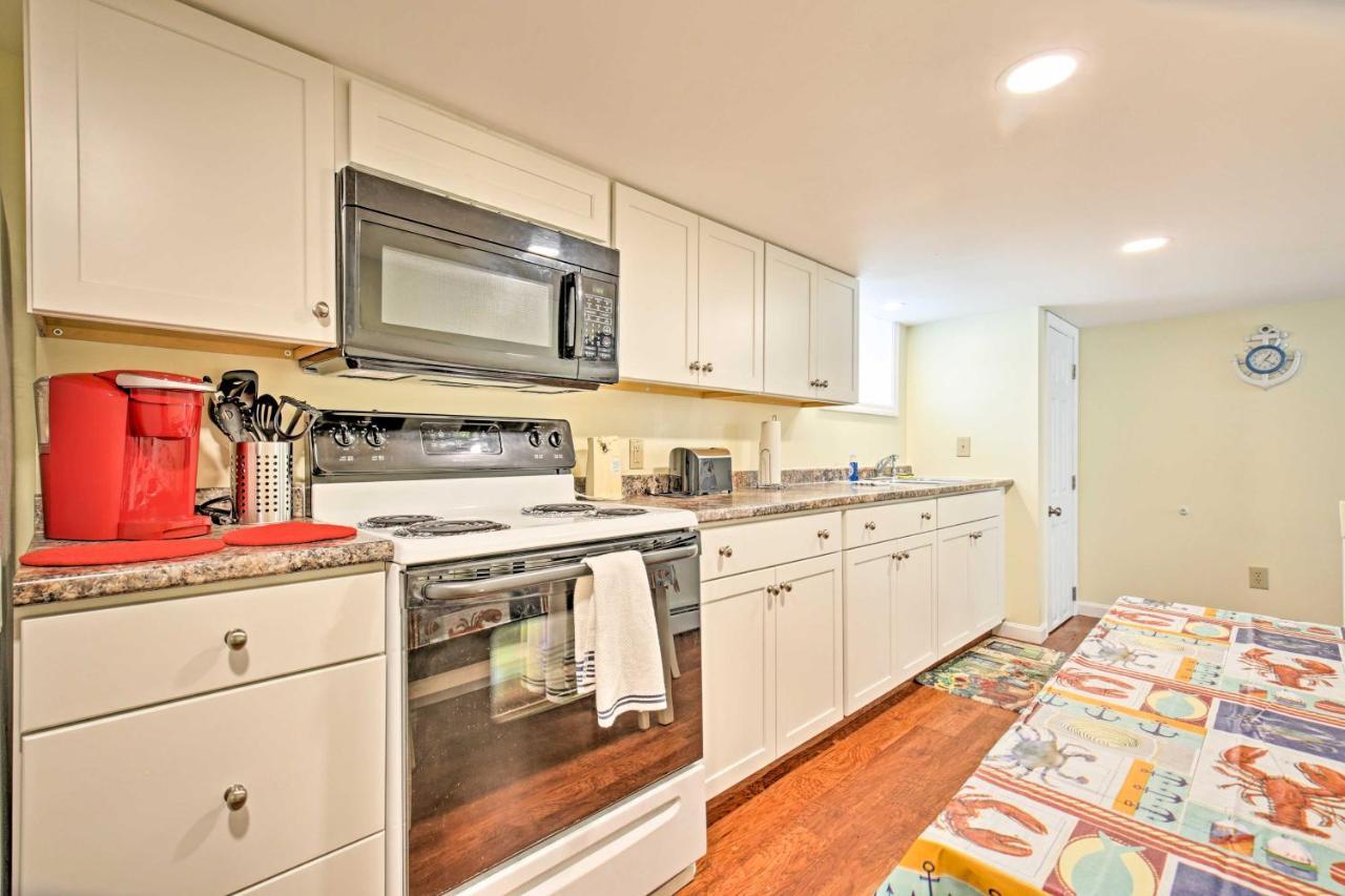 Old Orchard Beach Home With Patio Walk To Beach Екстериор снимка
