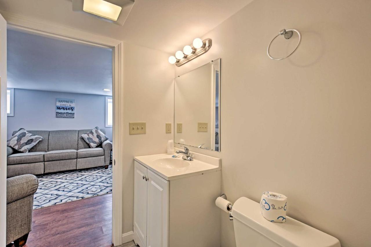 Old Orchard Beach Home With Patio Walk To Beach Екстериор снимка