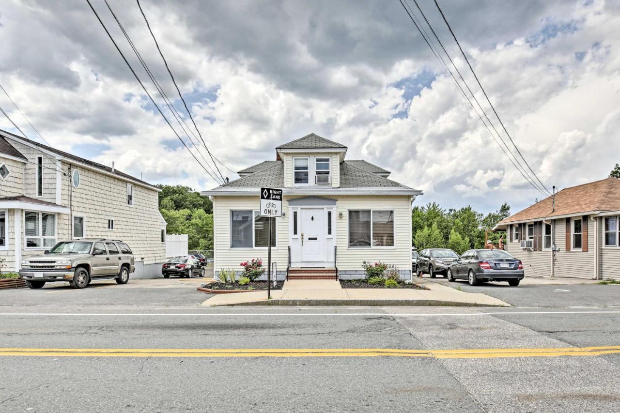 Old Orchard Beach Home With Patio Walk To Beach Екстериор снимка