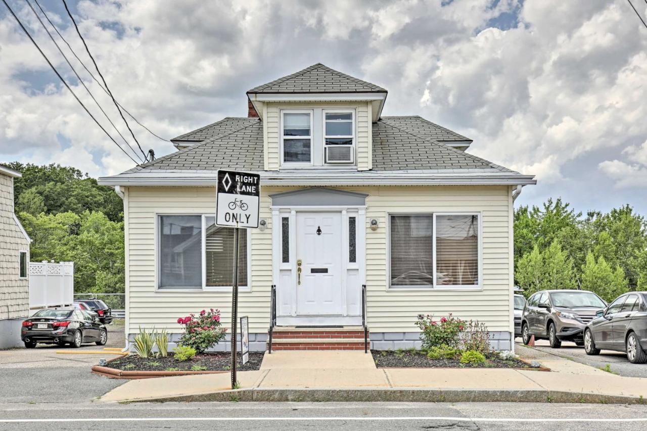 Old Orchard Beach Home With Patio Walk To Beach Екстериор снимка